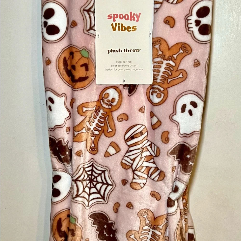 Halloween Gingerbread Cookies Plush Throw Blanket Skeletons Ghost Bat Pumpkins